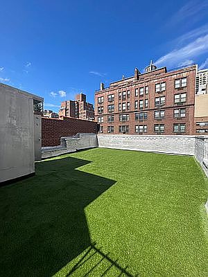4th image of 174 E 82nd St APT 5A