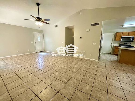 4th image of 7938 W Paradise Dr