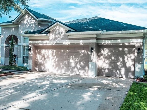 4th image of 618 Woodford Dr