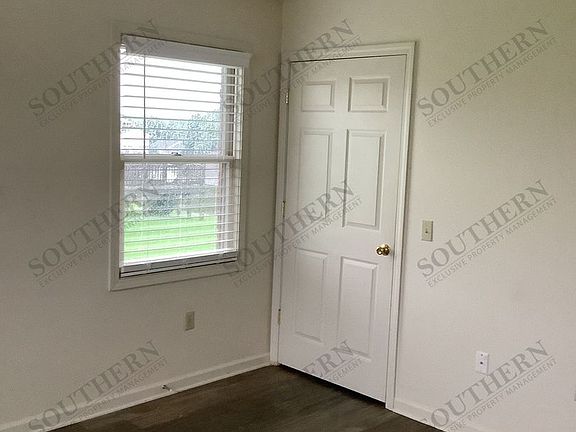 3rd image of 300B Trista Ln