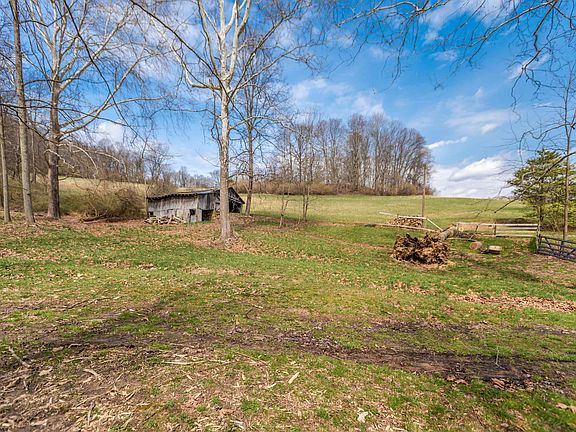 4th image of 223/227 Ridge Farms Rd