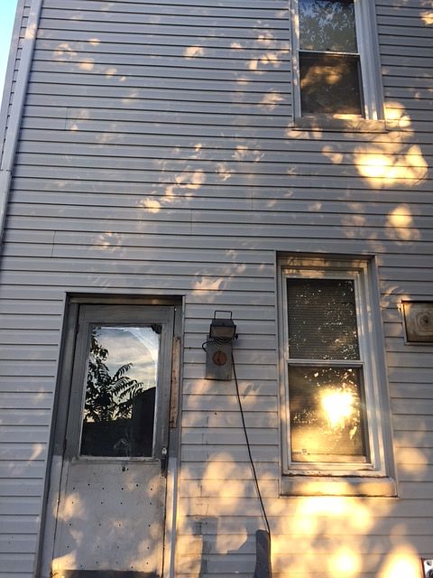 2nd image of 1615 Warsaw St