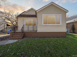 7504 Fisher Ave, Warren, MI 48091