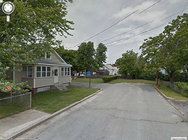 2nd image of 120 Fulton St