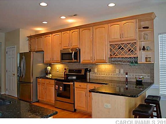 5th image of 7323 Daerwood Pl