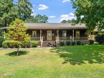 108 Pinecrest St, Collins, MS, 39428