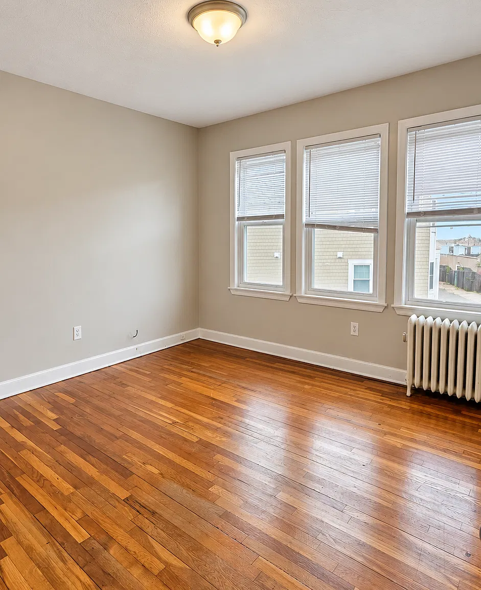 2 bed, 850 sqft, $2,700 — Photo 4