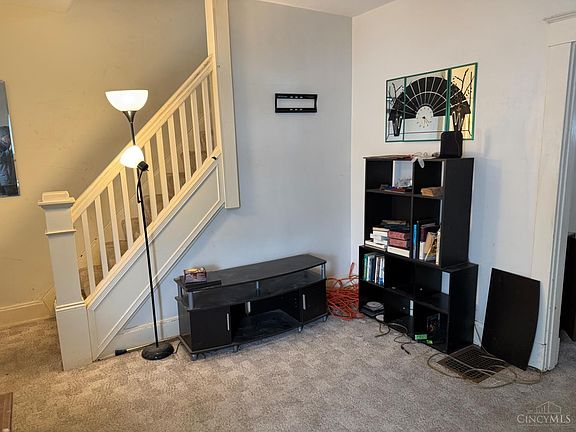 3rd image of 3330 Evanston Ave