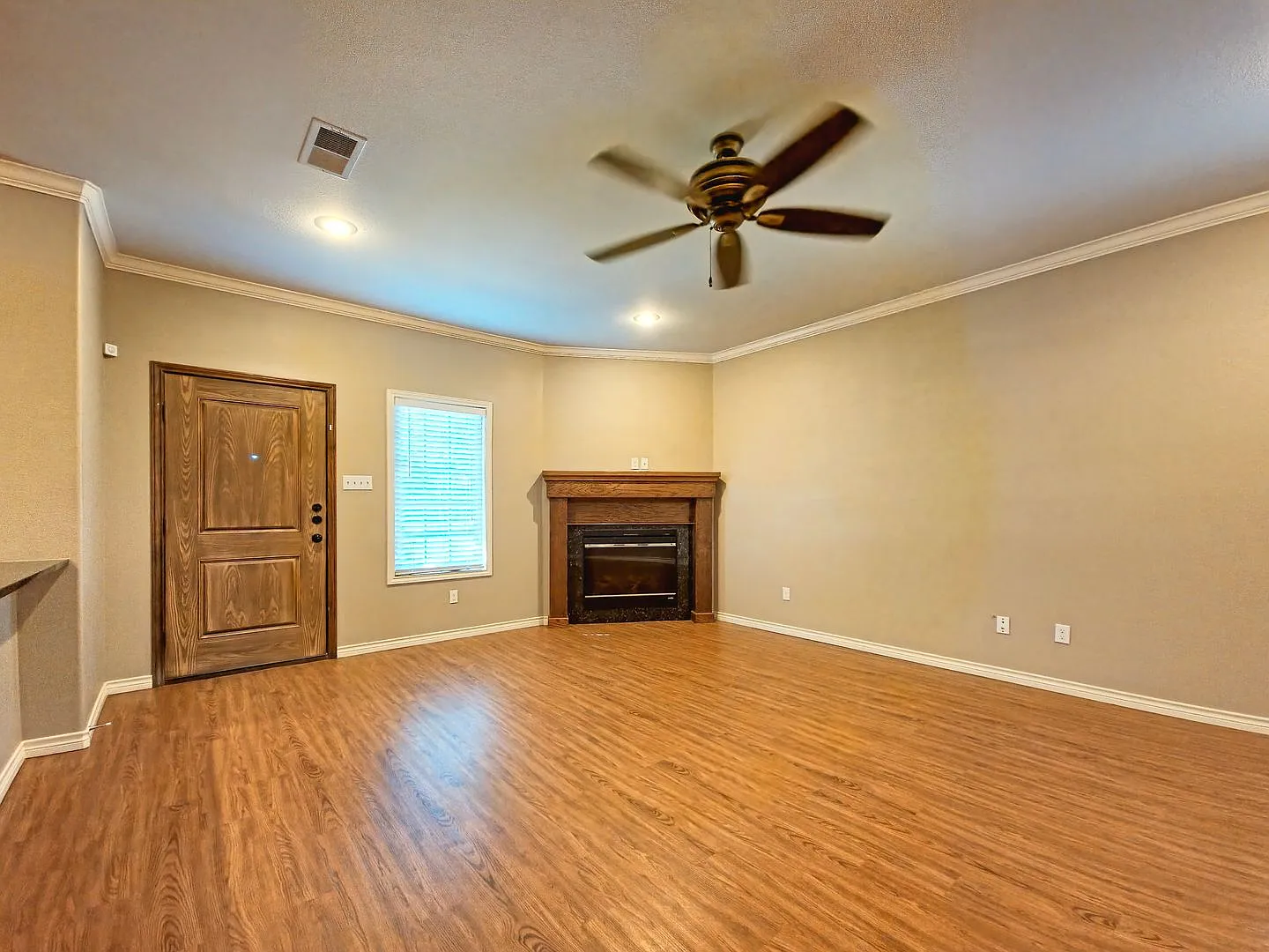 PM2 - 4406 105th Street — Photo 4