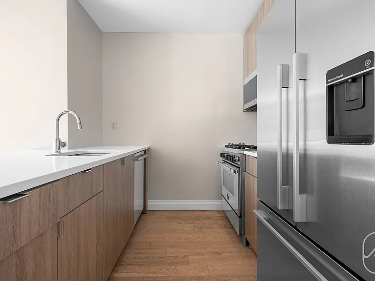 345 E 94th St #6D — Photo 4