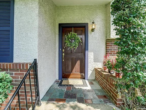 2nd image of 3510 Wenwood Dr