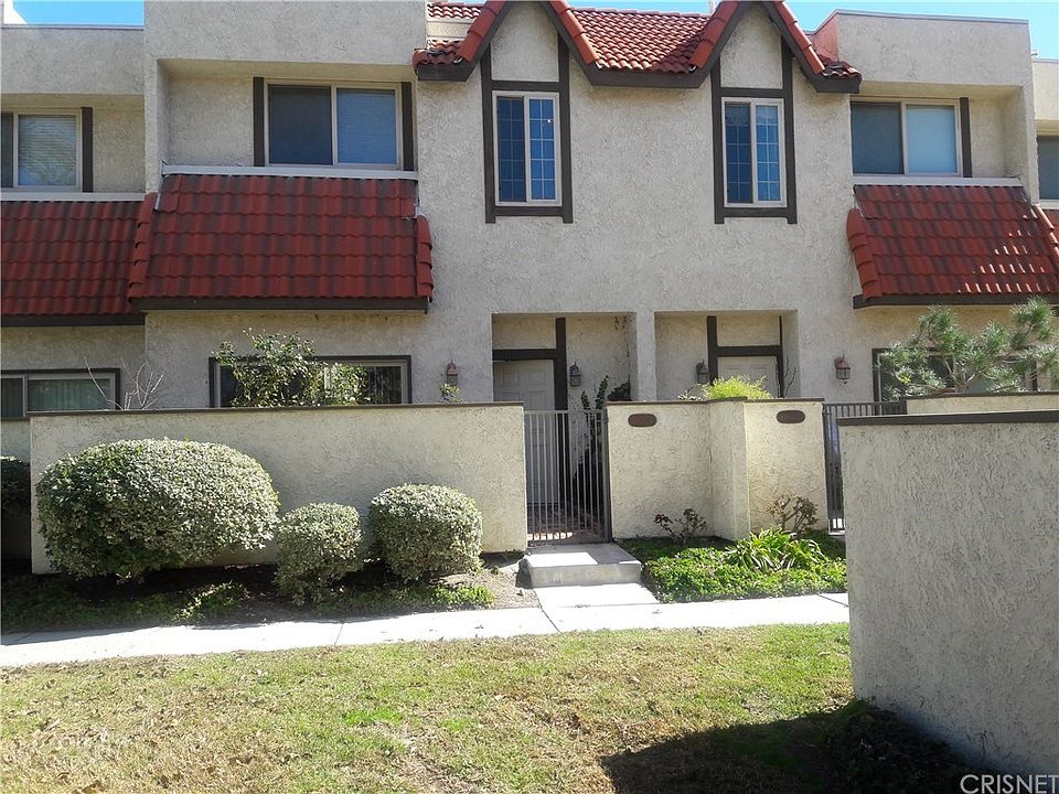 1st image of 17933 River Cir APT 4
