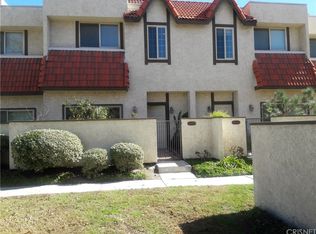 17933 River Cir APT 4, Santa Clarita, CA 91387
