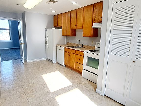 2nd image of 22 W Pittsburgh St #3B