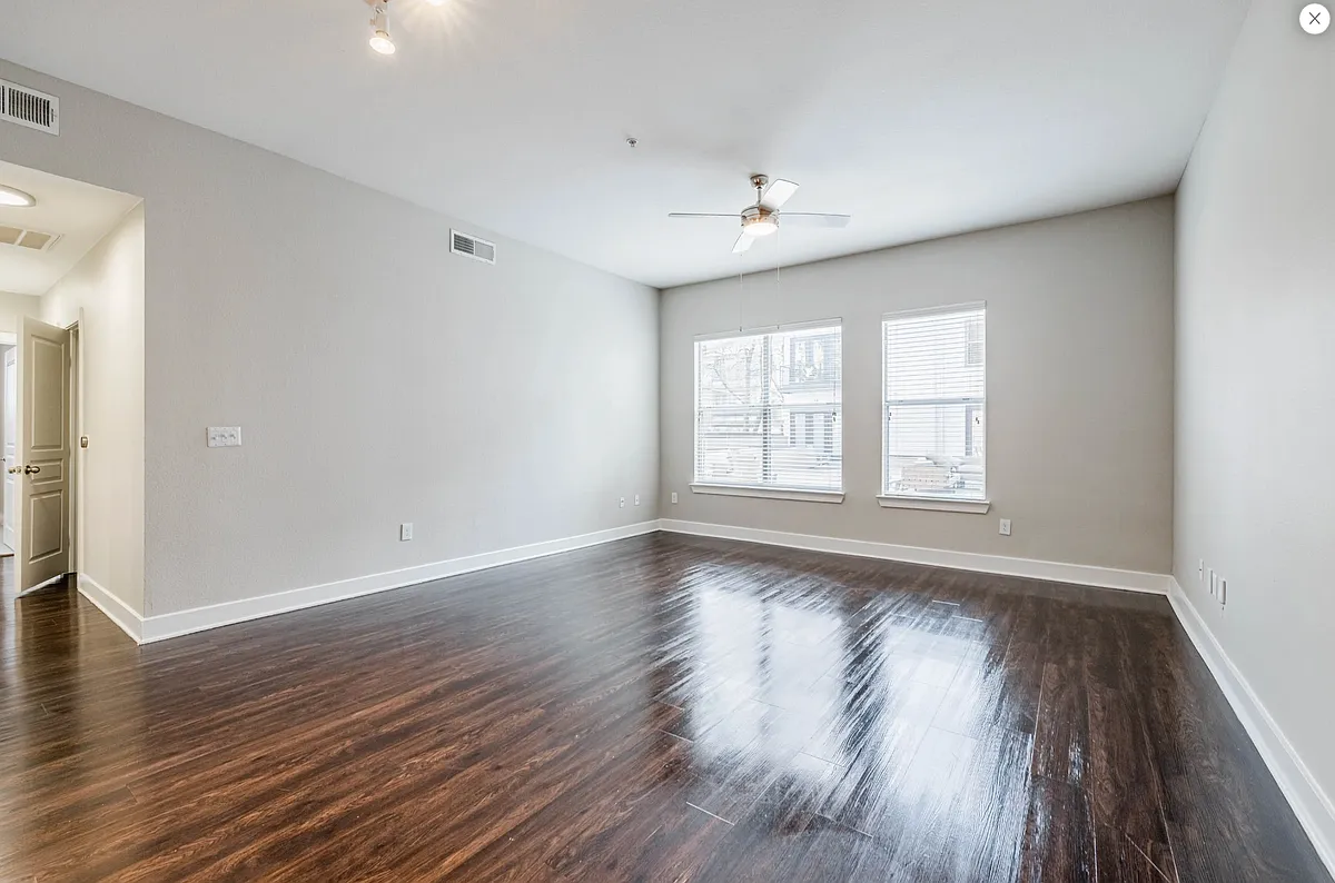 Building Photo - 2901 Wycliff Ave