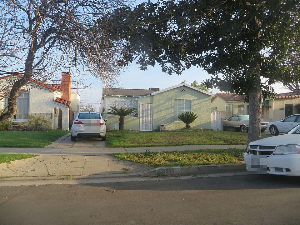 1st image of 3211 W 75th St