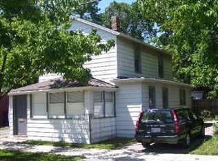 1811 Davis St, Evanston, IL 60201