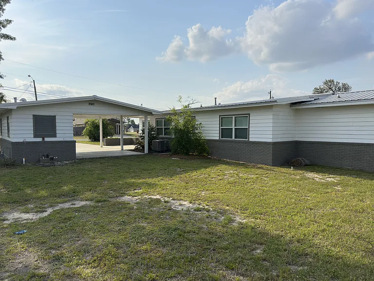 4900 S Lakewood Dr — Photo 15
