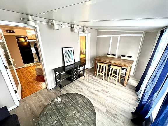 4th image of 3215 Jefferson Ave #2
