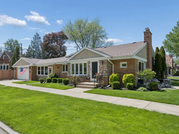 6340 N Indian Rd, Chicago, IL 60646