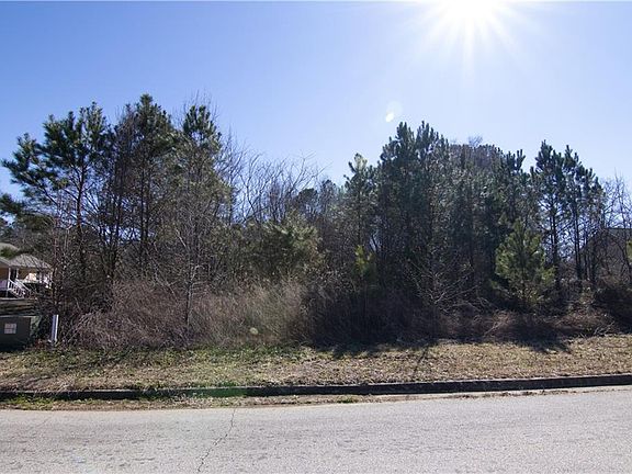 4th image of 40 Five Oaks Dr