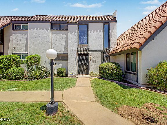 3rd image of 2810 E Glenrosa Avenue #19
