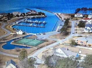 135 Fort Hugar, Manteo, NC 27954