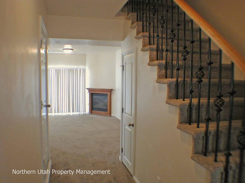 2nd image of 3821 Grant Ave
