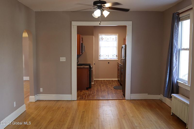 4th image of 467 Arthur Street