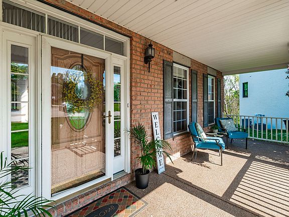 4th image of 2014 Arden Ct