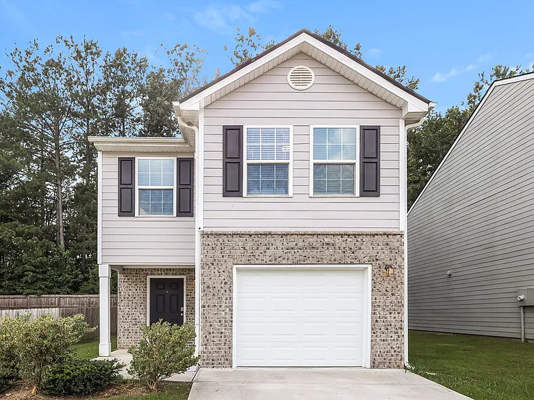 2569 Wood Bend Ln — Photo 1