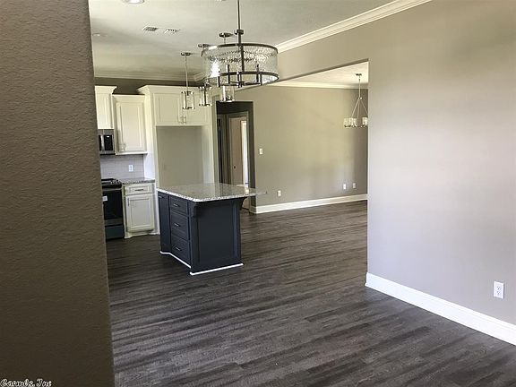 3rd image of 6608 Palisades Dr