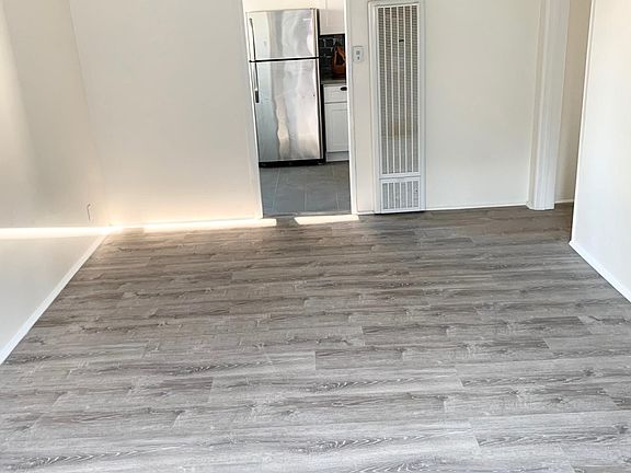 4th image of 3811 Lockland Dr APT 8