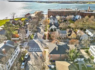 31 Constitution St, Bristol, RI 02809