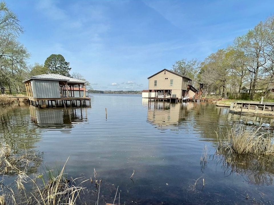 1st image of 18180 W Lakeview Dr