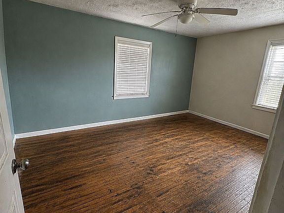 5th image of 4579 Georgeann Ln
