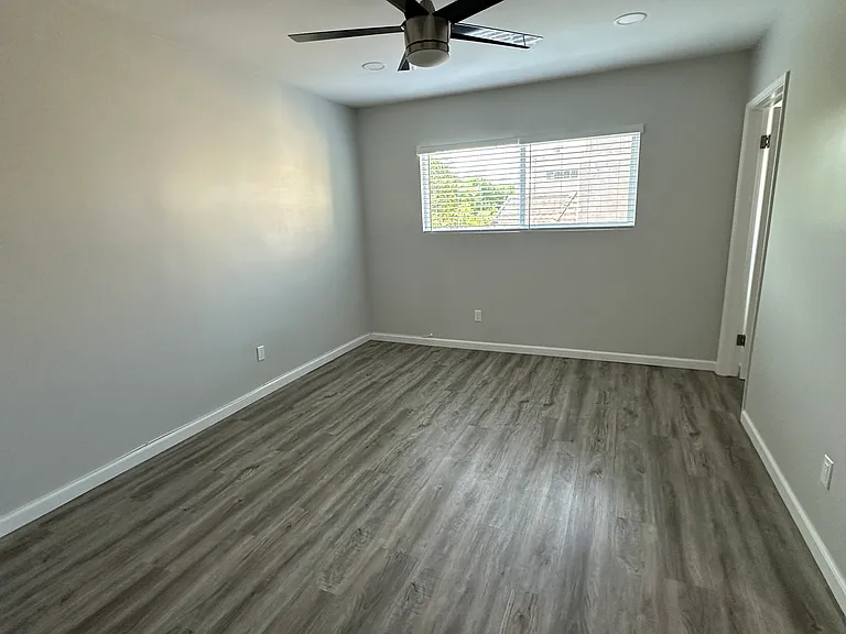 105 S Hayworth Ave #9 — Photo 9