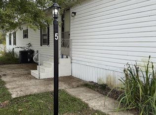 5 Spring Lake Ct, Delaware, OH 43015