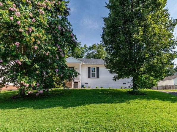2520 Hickory Knoll Ln