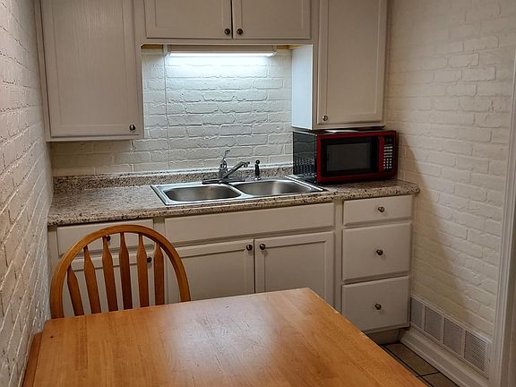 3rd image of 2117 Pennsylvania Ave #5
