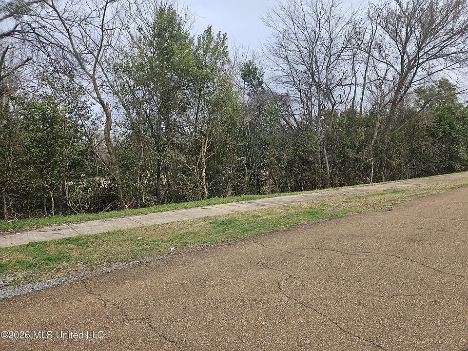 1st image of 309 Bob D Williams Ln