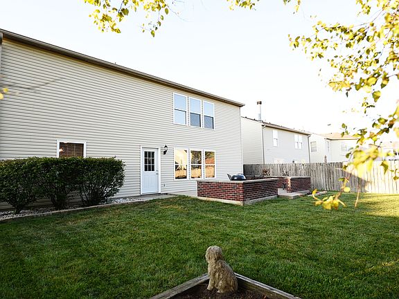 5th image of 6827 W Burlington Dr