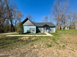 180 State Route 22a S, Jacks Creek, TN 38347