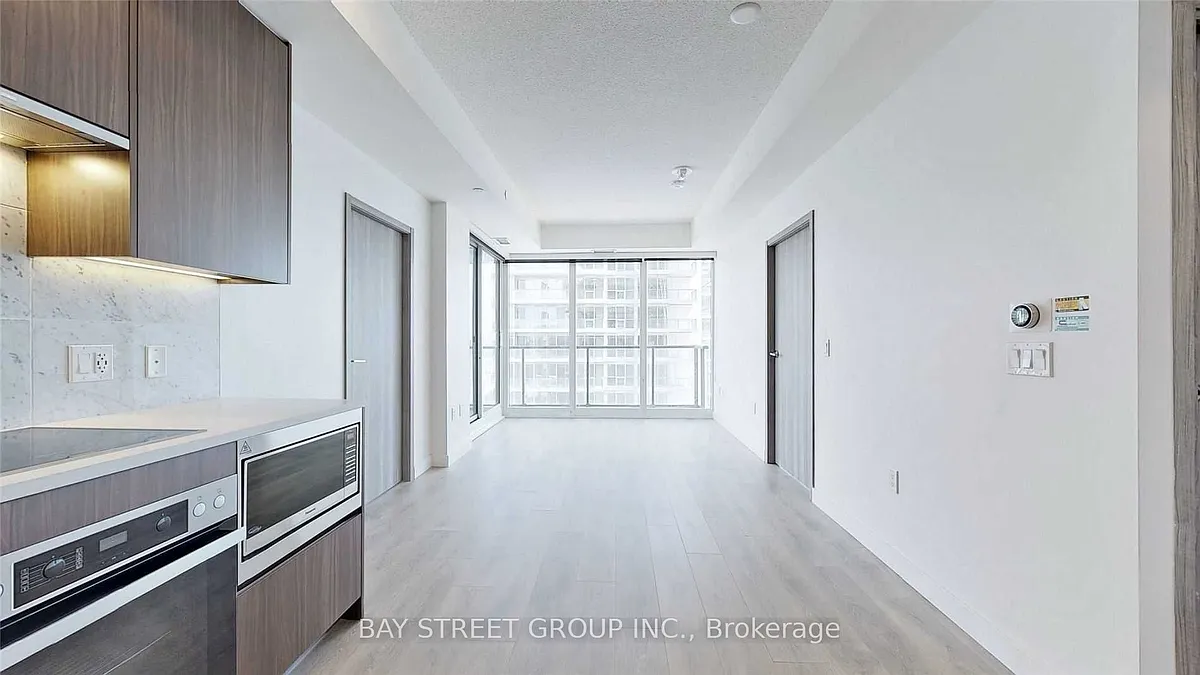 Building Photo - 95 McMahon Dr #1212
