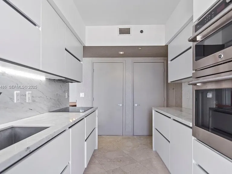 400 Alton Rd #1911 — Photo 10