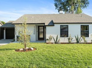 17550 Blythe St, Northridge, CA 91325