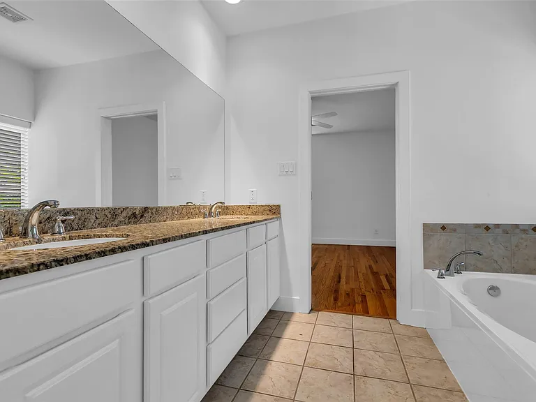 4509 Eigel St #B — Photo 26