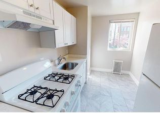 2826 Hartford St SE #203, Washington, DC 20020
