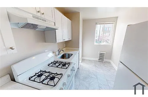 2826 Hartford St SE #104 Photo 1