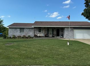 2242 Nancy Ln, Saint Joseph, IL 61873
